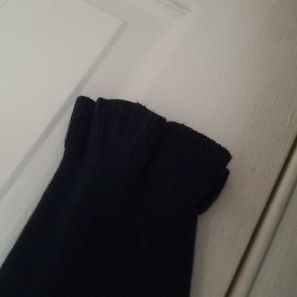 Ann Taylor Ladies Pullover Sweater - Picture 3 of 5